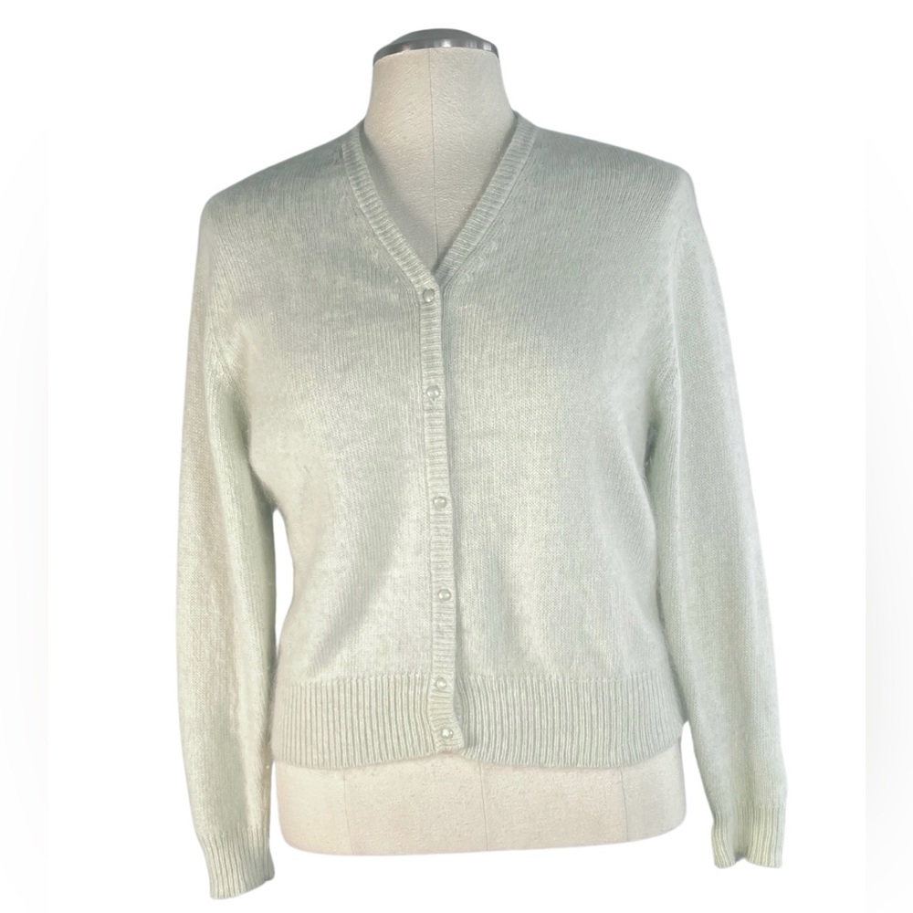 Vintage Sostanza feminine soft green angora blend V-neck button up cardigan L